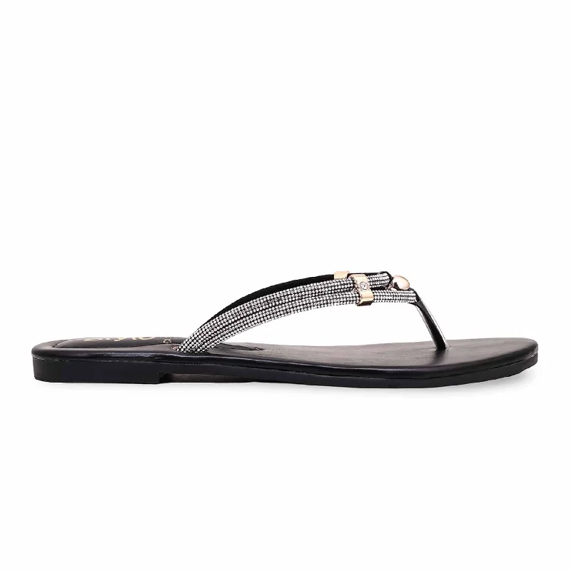 Black Casual Chappal CL1571 Beaded Moccasin Design 