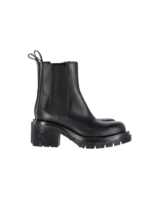 Bottega Veneta Lug Chelsea Boots in Black Calfskin Leather Ivy League - Inspired Derby Look 
