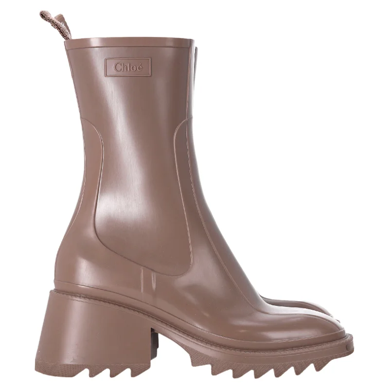 Chloé Betty Rain Boots in Beige Rubber Comfortable Derby Style  