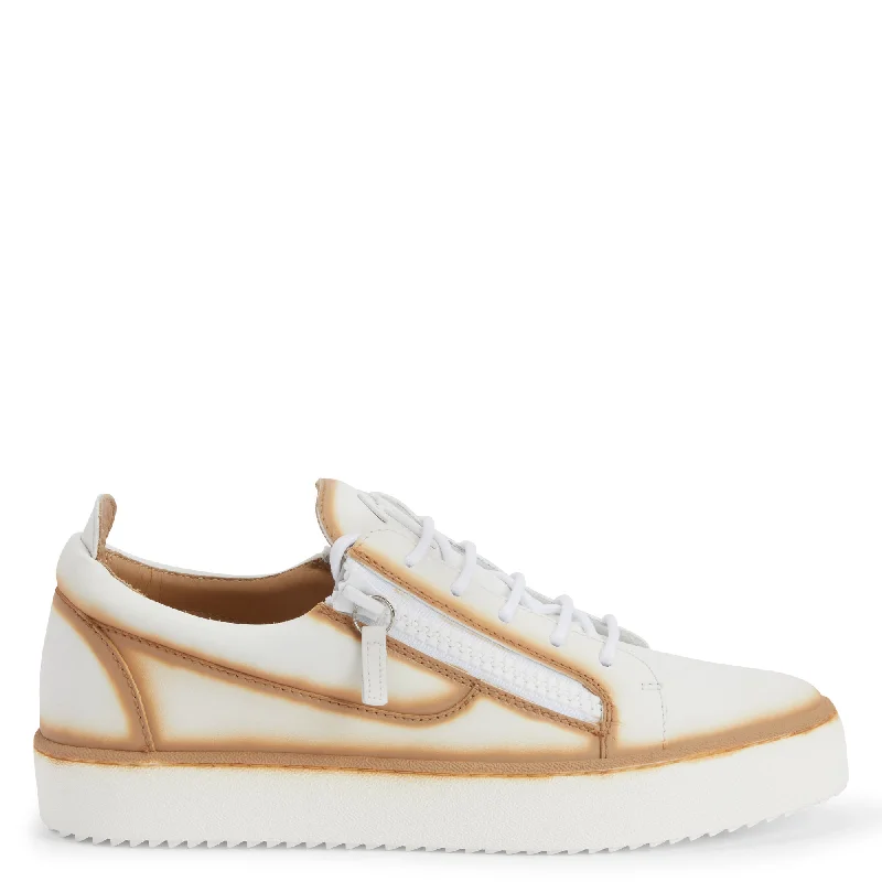 Giuseppe Zanotti Frankie Loose - Fit Slipper Style  