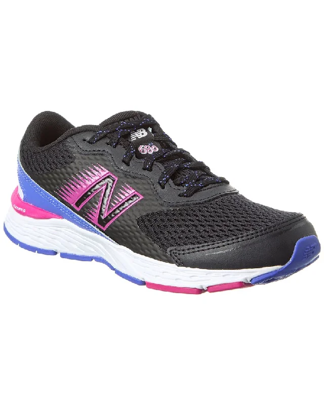 New Balance Performance Sneaker Monochromatic Shoe Look  