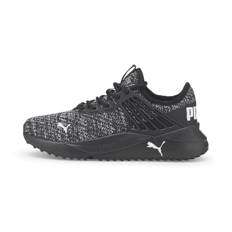 black/black/white
