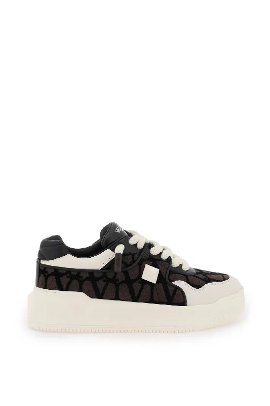 Valentino Garavani One Stud Xl Low-Top Sneakers Ankle - High Military Boot Style  