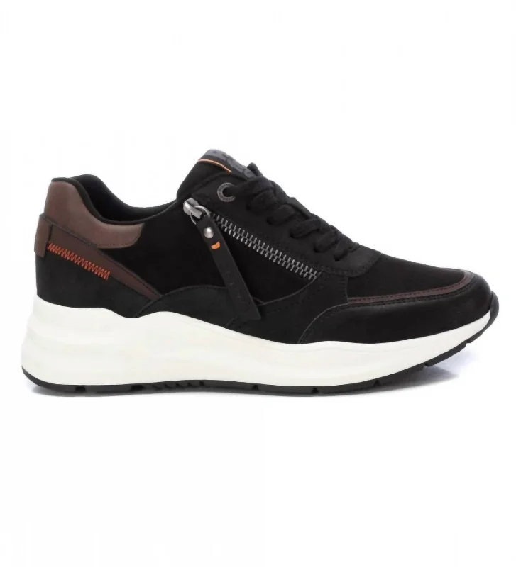 Women's Casual Sneakers In Black Casual Loafer Style          