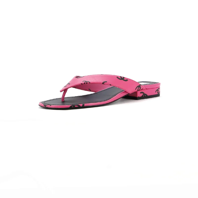 Women's CC Logo Thong Sandals Leather Dressy Chelsea Boot Style 