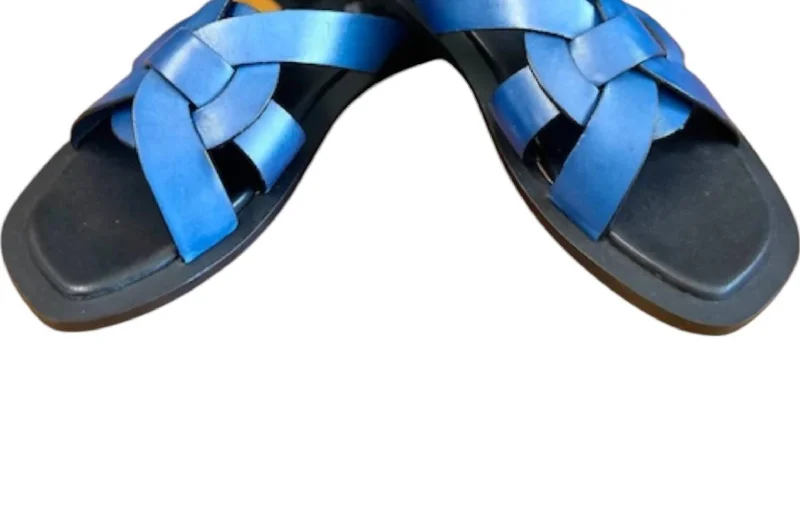 Women's Cheerful Sandals In Blue Checkered Shoe Pattern Look  