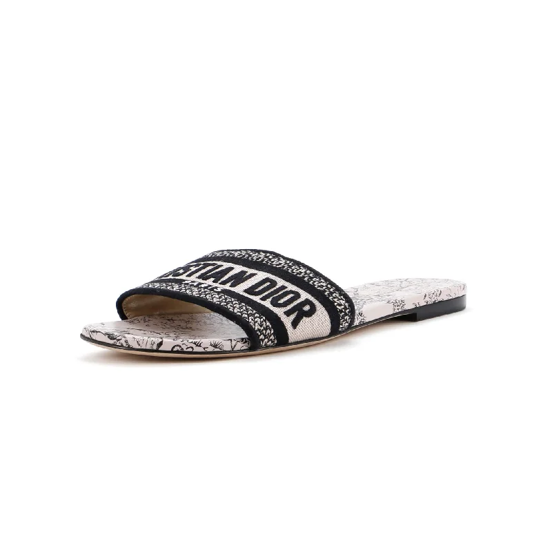 Women's Dway Flat Sandals Embroidered Canvas Hiking Boot Durability Style  