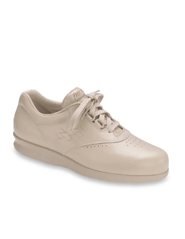 Women's Free Time Walking Shoe - Medium In Bone Performance Running Sneaker Look  