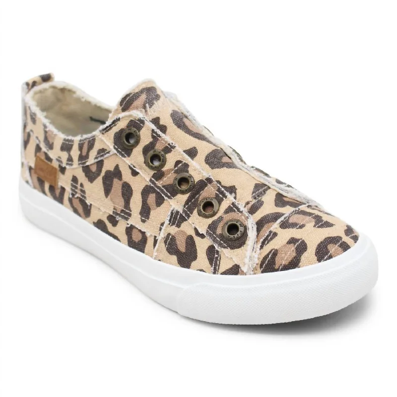 Women's Play Sneaker In Natural Jumbo Kitty British Gentleman Oxford Style  