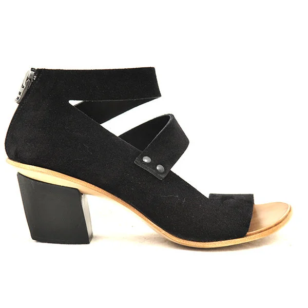 Brace Metallic Trim Shoe Design  