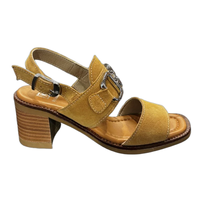 Circus D9065 Minimalist Sneaker Style  
