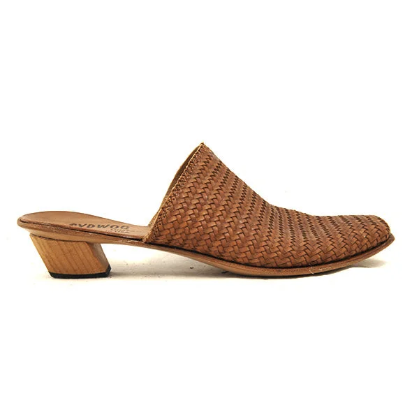 East - SM Bespoke Shoe Aesthetic 