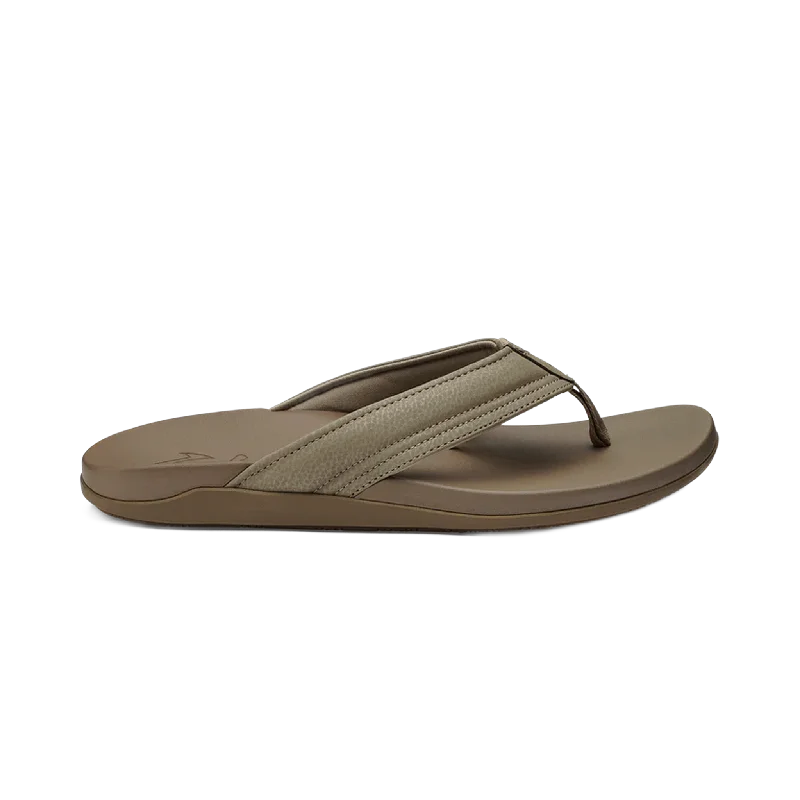 Maha Lightweight Tennis Sneaker Look  