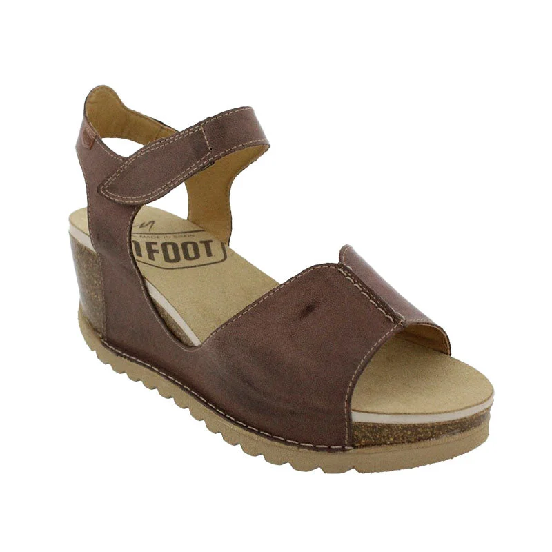 On Foot Samoa: Women's Elastic - Sided Chelsea Look  