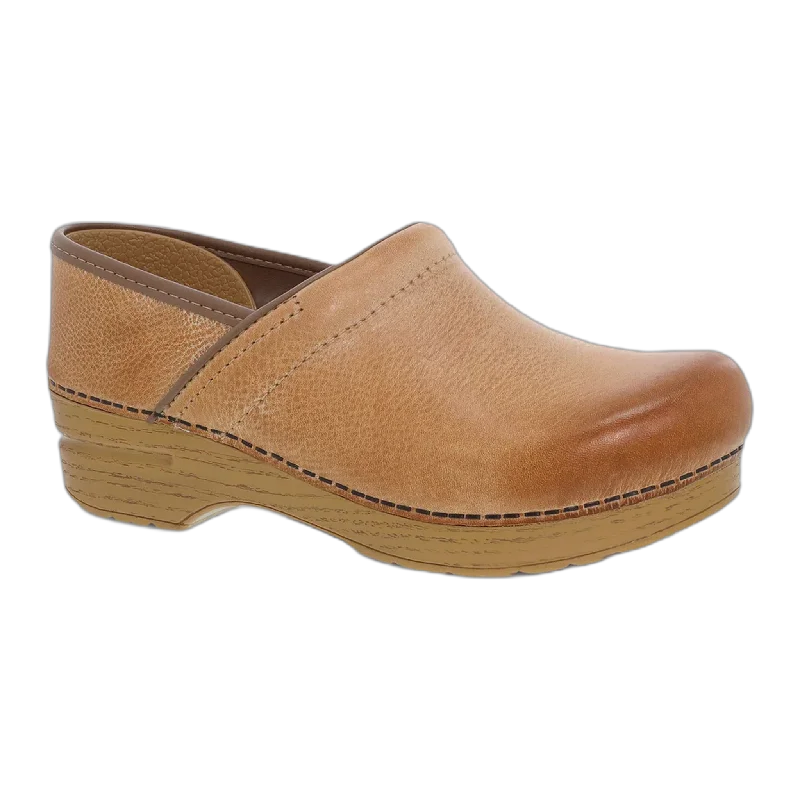 Professional Quilted Shoe Design  