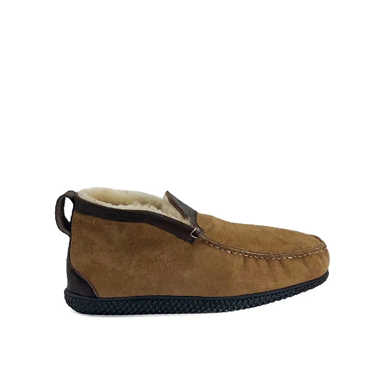 In Stock Women’s Quad ESQ Slipper: Chestnut